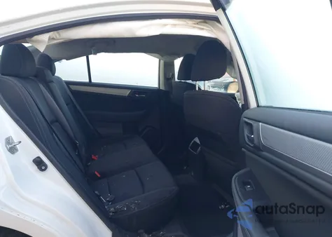 2017 Subaru Legacy 2.5I Premium из США, поврежденный, VIN 4S3BNAC69H3005367